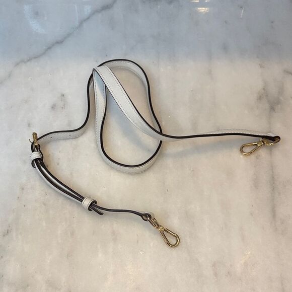 Michael Kors Savannah Medium Convertible Satchel Bag - Picture 15 of 16